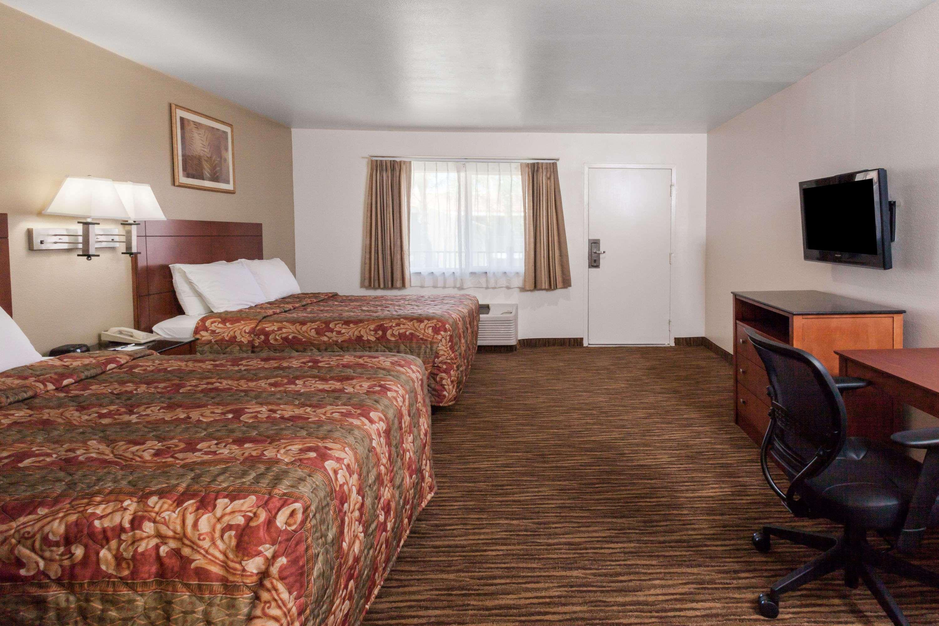 Travelodge By Wyndham Hemet Ca Kültér fotó
